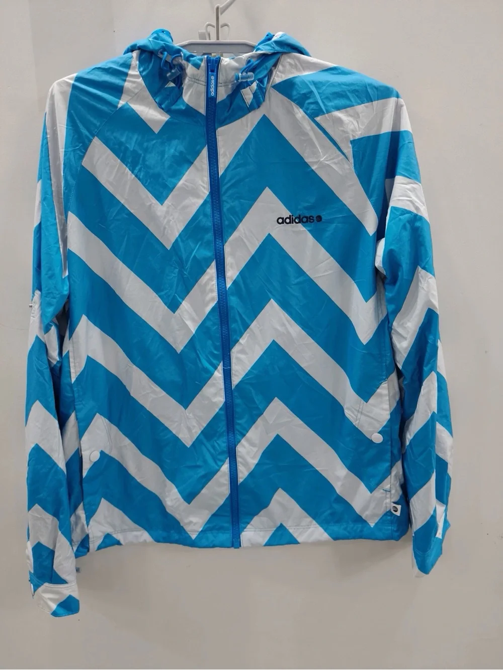 adidas Turquoise & White Chevron Hooded Windbreaker